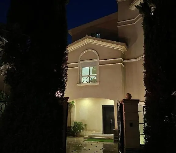 Villa Grand Residence Auc شارع ال 90