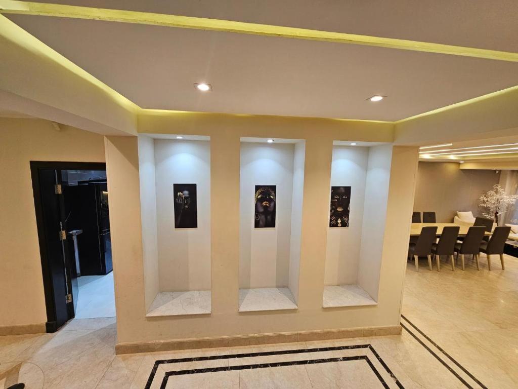 Grand Auc شارع ال 90 * Cairo