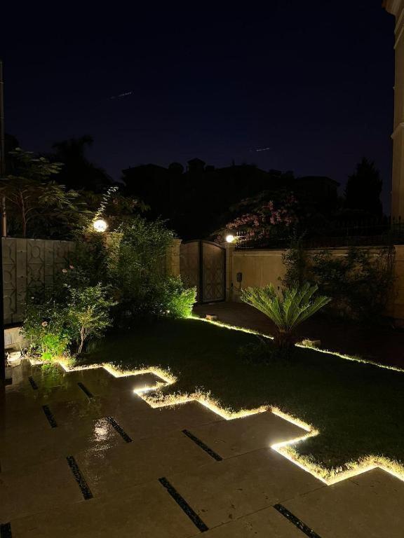 Villa Grand Auc شارع ال 90 Cairo